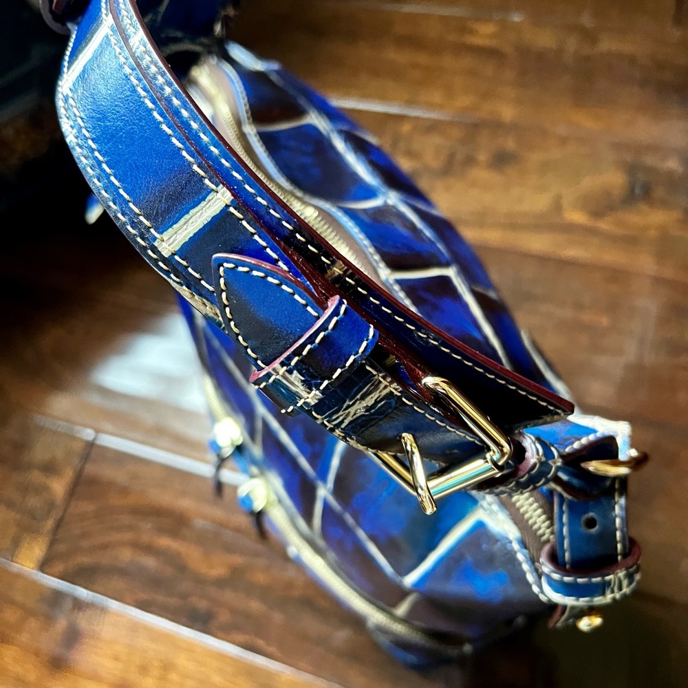 Genuine Leather Croc Embossed Cobolt Blue Bucket/Hobo/Shoulder Large bag. - Picture 5 of 12